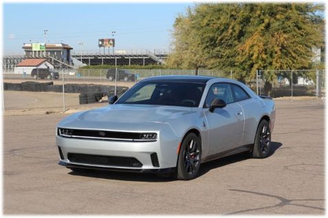 Dodge Challenger Hellcat 67%.jpg
