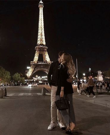 trent & evie kiss eiffel tower 50.jpg