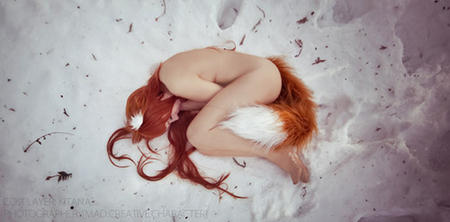 fire,nude,snow,cosplay-04fc881119e5966bc5b5afff118f74cb_h.jpg