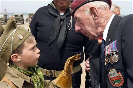 _45879140_d-day_arromanches.jpg